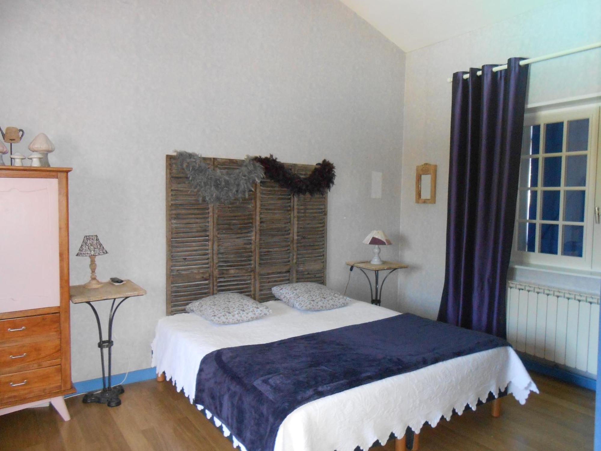 Bed and Breakfast Le Relais Du Grand Logis Civrieux Habitación foto